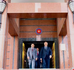 الأعرجي يلتقي في أنقرة الأمين العام لمجلس الأمن القومي التركي