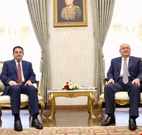 الأعرجي يلتقي في أنقرة وزير الدفاع التركي