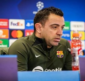 أود رؤيته في برشلونة .. تشافي يمتدح نجم نابولي