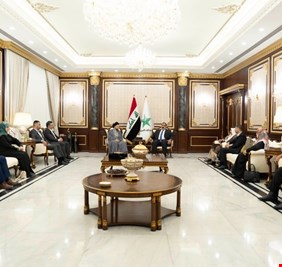 الحكيم و السامرائي يبحثان ملف الاستحقاق الدستوري