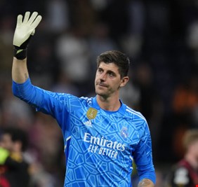 ريال مدريد يعلن عن تعرض حارسه كورتوا لانتكاسة جديدة بعد عودته للتدريبات