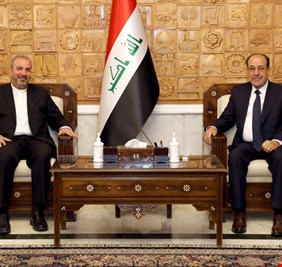 المالكي و الحكيم يبحثان مع السفير الايراني ملفات مشتركة ودعم استقرار العراق