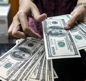 قائمة باسعار صرف الدولار اليوم في بغداد والمحافظات