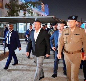 وزير الداخلية يزور قسم شرطة الدورة وتوابعه جنوبي بغداد بشكل مفاجئ