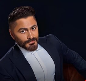 تامر حسني وهجوم جديد من الجمهور... سيارة فيراري كلمة السرّ