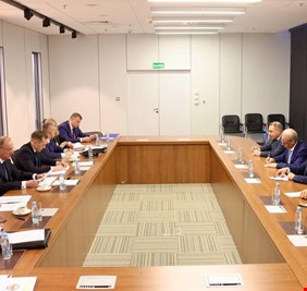 الأعرجي يلتقي الأمين العام لمجلس الأمن الروسي