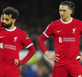 ليفربول يتعرض لهزيمة ثقيلة أمام جاره اللدود إيفرتون
