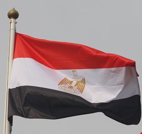 وفد حماس ومدير CIA يصلان إلى القاهرة في إطار مفاوضات غزة