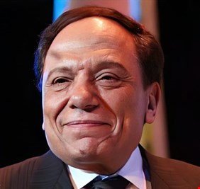 الجمهور يترقّب والمقرّبون يتكتمون... ماذا ينتظر عادل إمام في عيد ميلاده؟