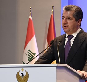 البارزاني يدعو بغداد لاعتماد سياسة مائية جديدة