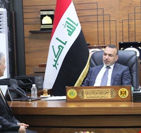 العمل تنقل رواتب 37 الف مستفيد للداخلية لغرض تعيينهم