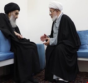 بالفيديو.. احدث ظهور للمرجع السيستاني مع وكيله الكربلائي