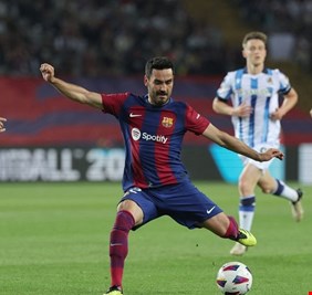 هل ينتقل غندوغان وثنائي مانشستر يونايتد للدوري التركي؟