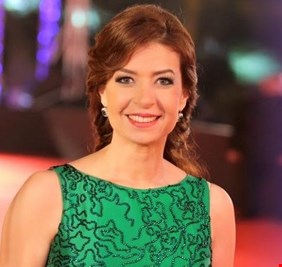 بين «زمن الرويبضة» وفخ «المبالغة الكبيرة».. تصريح يفتح النار على منال سلامة مجددا