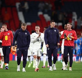 مفاجأة من العيار الثقيل.. منتخب إيسلندا يروض 