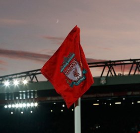 رئيس ليفربول مصمّم على إقامة مباريات في الدوري الإنكليزي خارج إنكلترا
