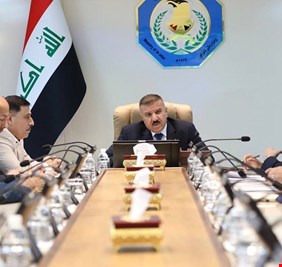 وزير الداخلية يلتقي الهيئة الإدارية لنادي الشرطة ويؤكد استمرار الدعم لهذا النادي العريق