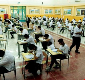 تفكيك عصابة تسرب أسئلة الامتحانات في الكويت