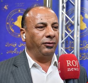 نائب يدعو رئيس الوزراء لإدارة وزارة الكهرباء بشكل مباشر