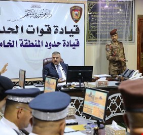 وزير الداخلية يزور قيادة حدود المنطقة الخامسة ضمن محافظة النجف الأشرف