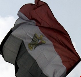 مصدر: مصر تقرر ترحيل أي لاجئ غير ملتزم بقوانين البلاد