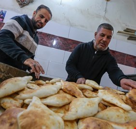 التجارة: توجه لخفض أسعار الصمون في الأفران والمخابز