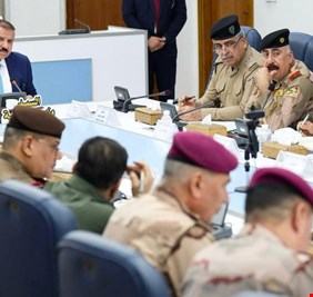 وزير الداخلية يعقد اجتماعاً موسعاً لمناقشة الاستعدادات الخاصة بزيارة الأربعين