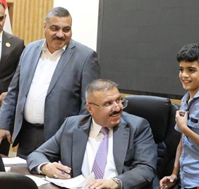 الشمري يلتقي بأسر الشهداء والجرحى الأبطال ويستمع إلى طلباتهم