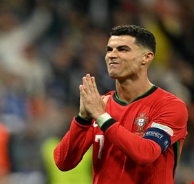 سوار اليد يكشف التقلبات النفسية التي عاشها رونالدو أمام سلوفينيا