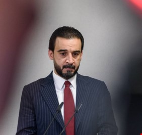 نائبة أخرى تغادر قارب الحلبوسي قبل الغرق