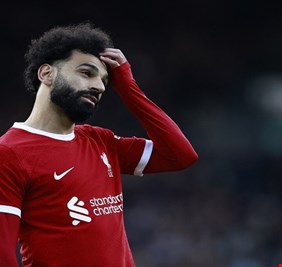 ويليامز قد يسبب أزمة بين ليفربول وصلاح