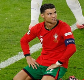 الفرصة الأخيرة.. رونالدو يودع 