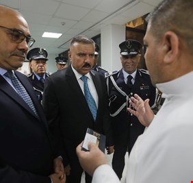 وزير الداخلية يزور السفارة العراقية في دولة الكويت
