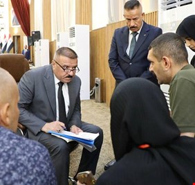 الشمري يلتقي بأسر الشهداء والجرحى الأبطال والمواطنين والمنتسبين ويستمع إلى طلباتهم