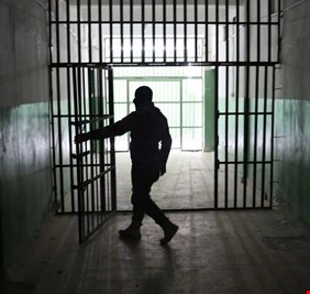 العراق يشدد الإجراءات الأمنية بعد إطلاق قسد عدد من المعتقلين