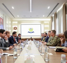 طالباني يؤكد الحاجة لبقاء القوات الأمريكية في العراق