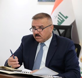 العراق يناقش منح سمات دخول إلكترونية للأجانب