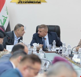 وزير الداخلية يعقد اجتماعاً موسعاً مع عدد من القادة والجهات الساندة في محافظة ديالى