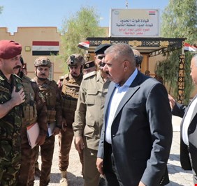 وزير الداخلية يزور مقر اللواء الرابع في المنطقة الثانية لقيادة قوات الحدود