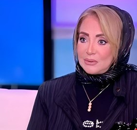شهيرة تبحث عن سيدة من أجل الاعتذار لها... ماذا فعلت معها؟