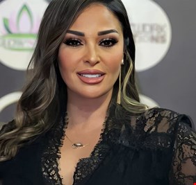 داليا البحيري تقاضي مذيعاً مصرياً بسبب الجن