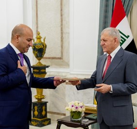 الشمري يؤدي اليمين الدستورية محافظا لديالى