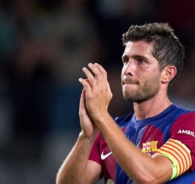 بعد 14 عاما... قائد برشلونة سيرجي روبرتو يعلن رحيله عن ناديه