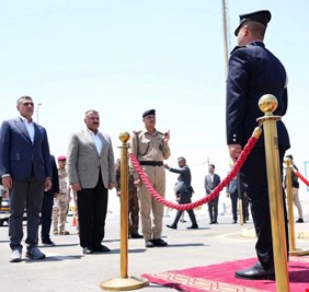 وزير الداخلية يزور كلية الشرطة الثانية