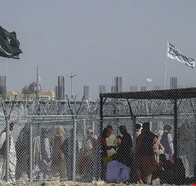 مقتل 3 في اشتباكات على الحدود بين باكستان وأفغانستان