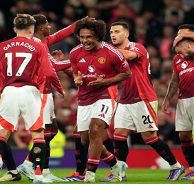 مانشستر يونايتد يقص شريط انطلاق الدوري الإنجليزي الممتاز بهدف قاتل