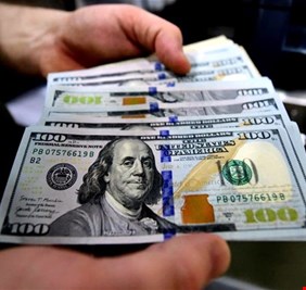 انخفاض سعر الدولار