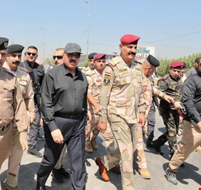 وزير الداخلية يتفقد قاطع المحور الشرقي لوزارة الدفاع