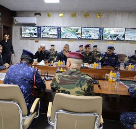 وزير الداخلية يفتتح مقر مديرية شرطة شمال بابل ويتفقد عدداً من القطعات ويطلع على سير خطة الزيارة