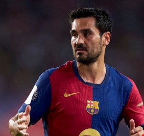 جوندوجان يقدم لبرشلونة هدية الوداع